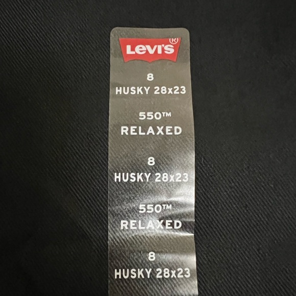 Levi’s 550 Relaxed Straight Leg. - Picture 6 of 7
